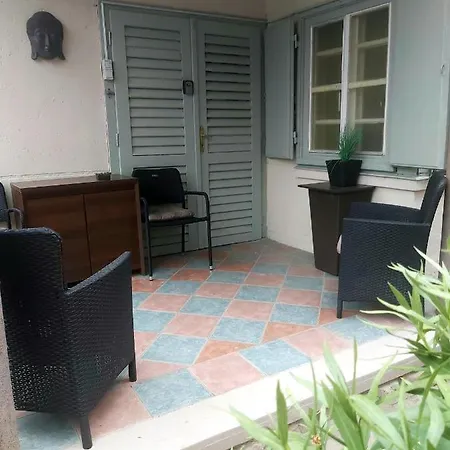 Apartman, Terrace, Ac, Free Parking, Bbq, Wifi Apartment *