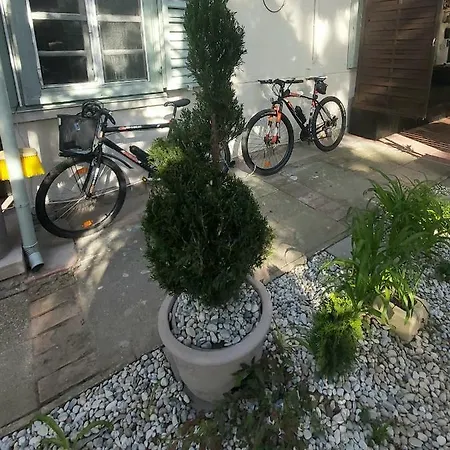 Apartman, Terrace, Ac, Free Parking, Bbq, Wifi