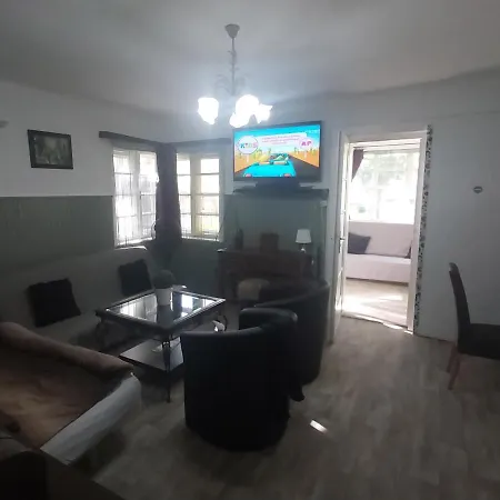 Apartman, Terrace, Ac, Free Parking, Bbq, Wifi Apartment *