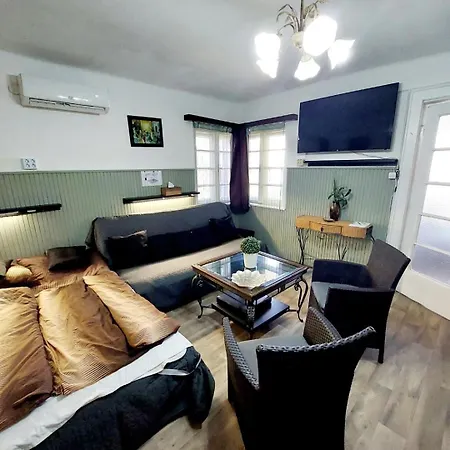 Apartment Apartman, Terrace, Ac, Free Parking, Bbq, Wifi Siófok